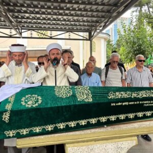 yesilcamin usta isimleri yas tutuyor 1LxrV9nN