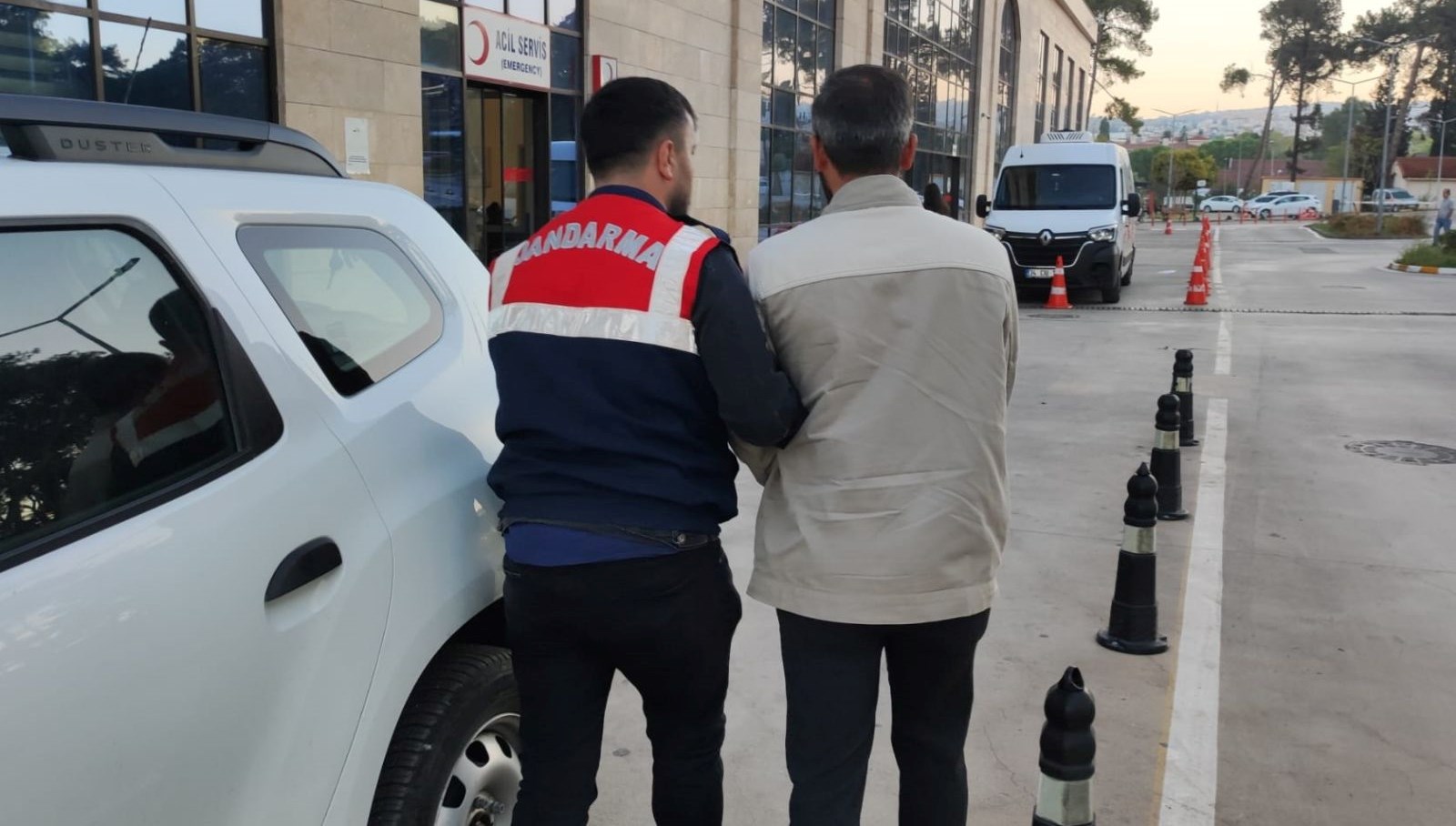 ankara merkezli 7 ilde feto operasyonu XPLbA8Bg.jpg