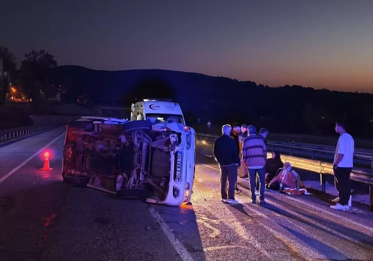 samsunda oto minibus carpismasi 9 yarali ir8rlWVn