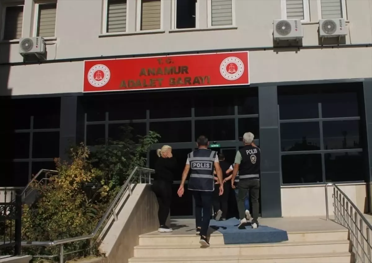 48 yil hapis cezasi olan hukumlu yakalandi mzUkBUPm.jpg