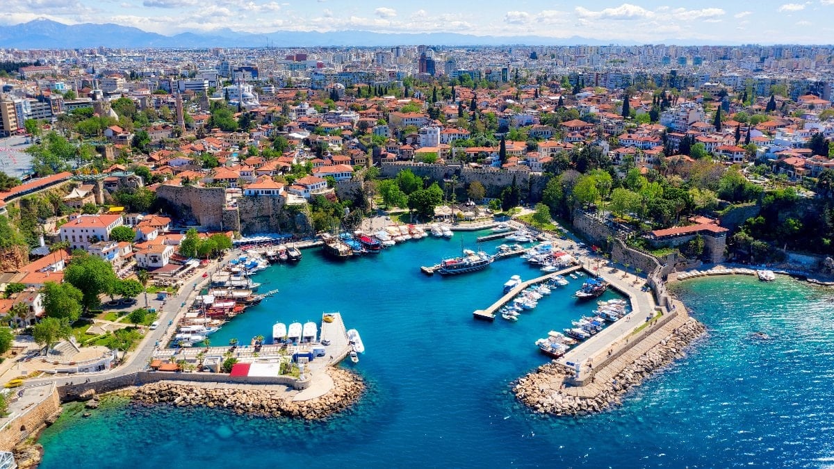 Tatil Planlarınızı Koruyun: Rezervasyon Dolandırıcılığına Karşı 8 Önemli İpucu